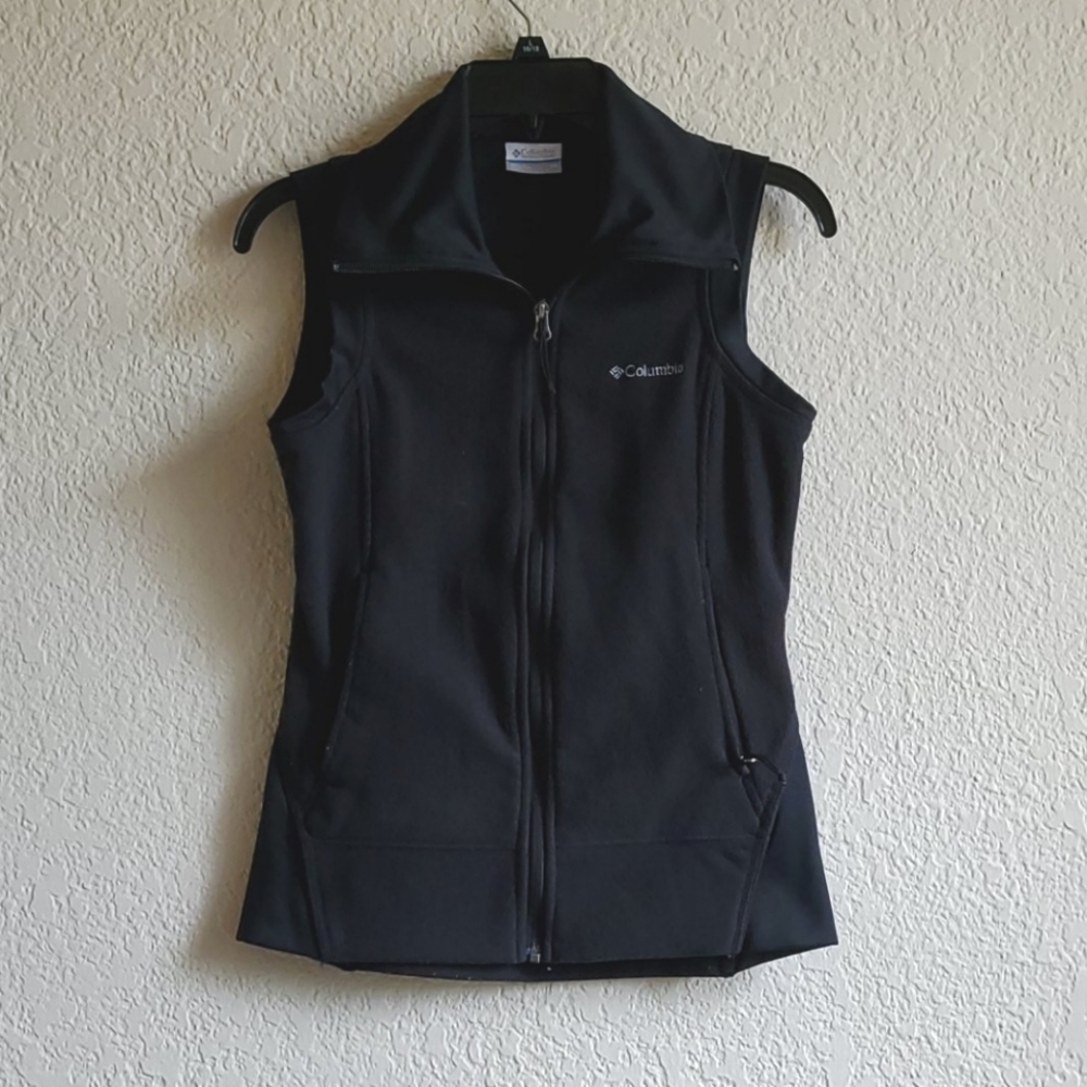 Sweater vest